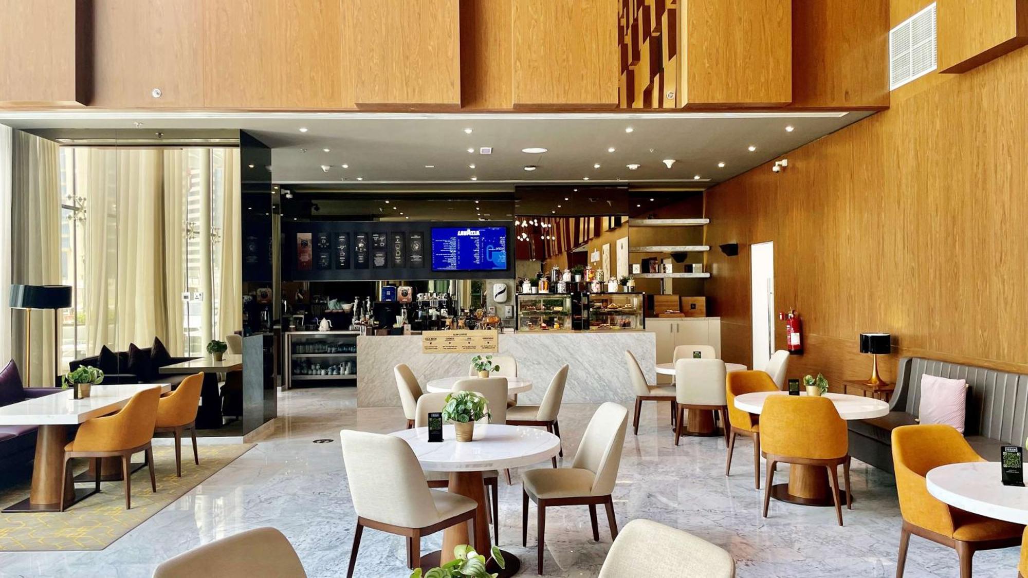 Aleph Doha Residences, Curio Collection By Hilton Exterior foto The lounge at the airport